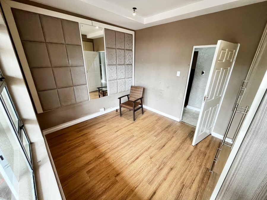 To Let commercial Property for Rent in Vincent Eastern Cape